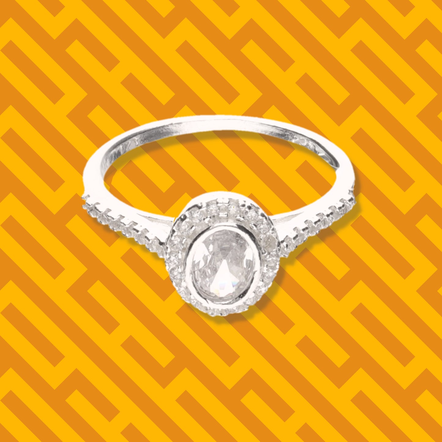 Anillo Corte Oval de Plata 925
