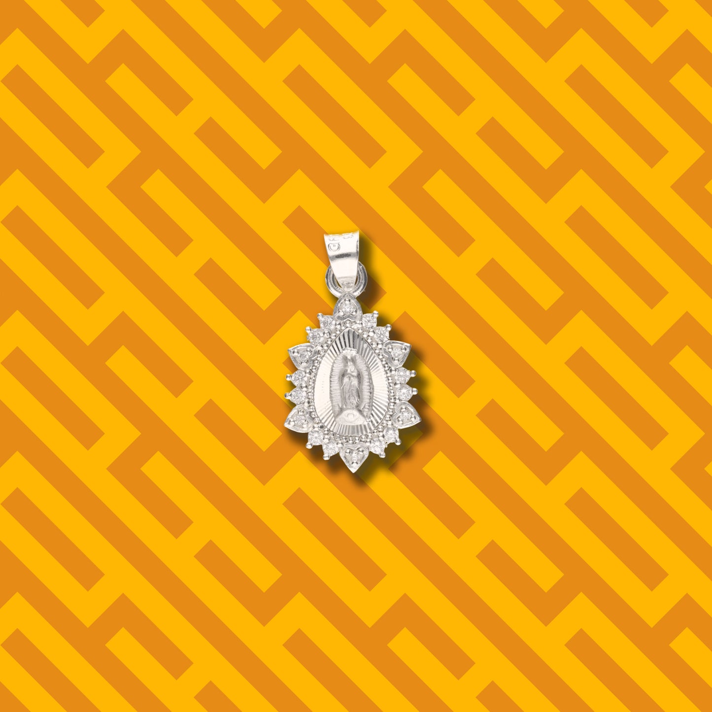 Medalla Corazón Gota de la Virgen de Guadalupe con Piedra de Plata 925