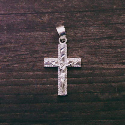 Cruz Espiga Diamantada Mini con Piedra de Plata 925